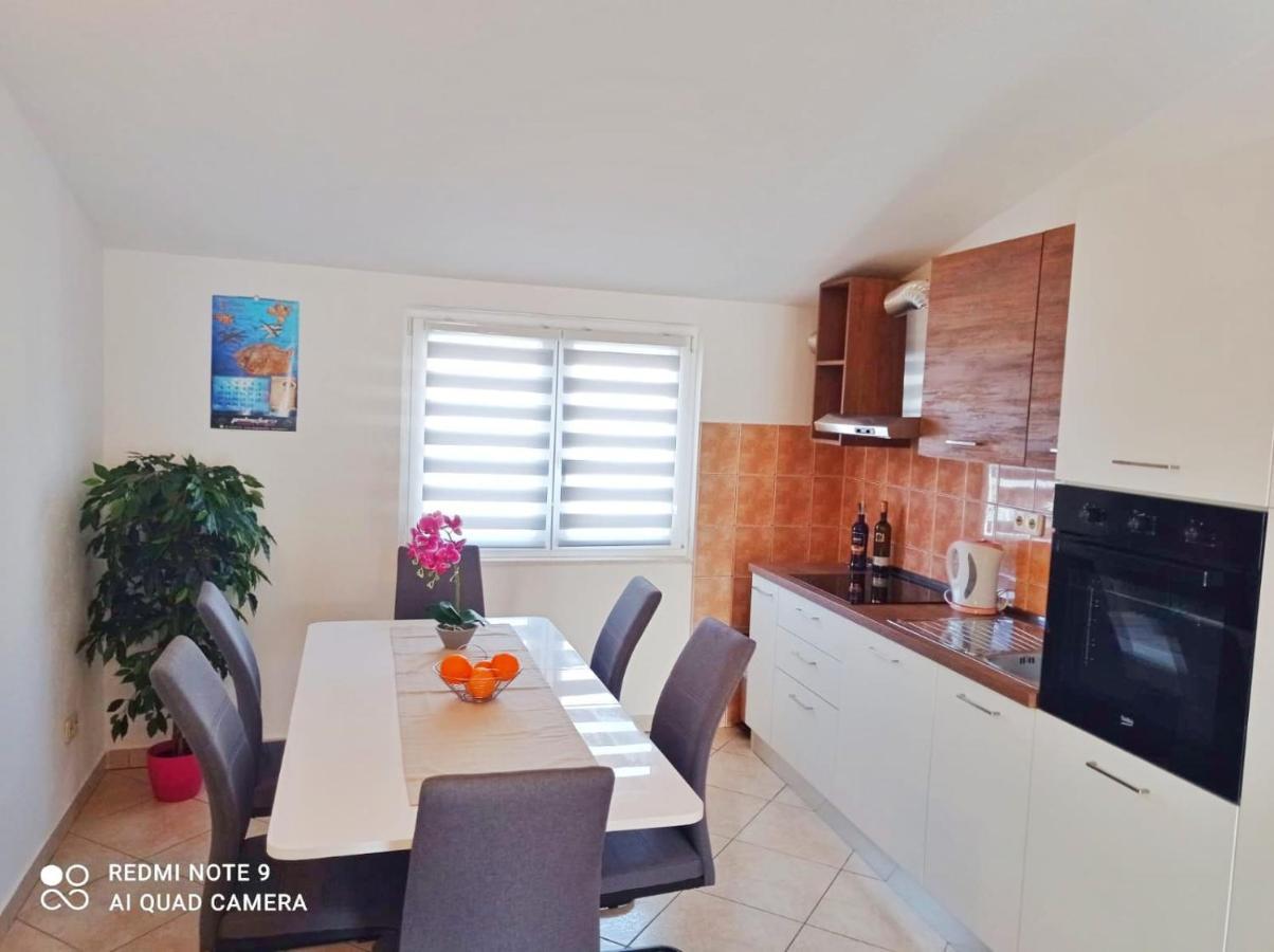 Apartman Mia With Pool1 Split Extérieur photo