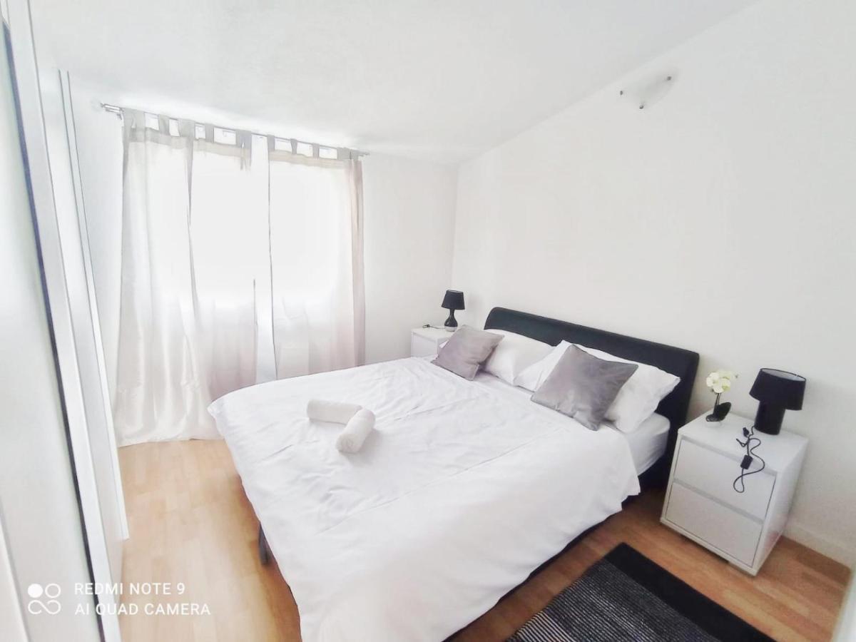 Apartman Mia With Pool1 Split Extérieur photo