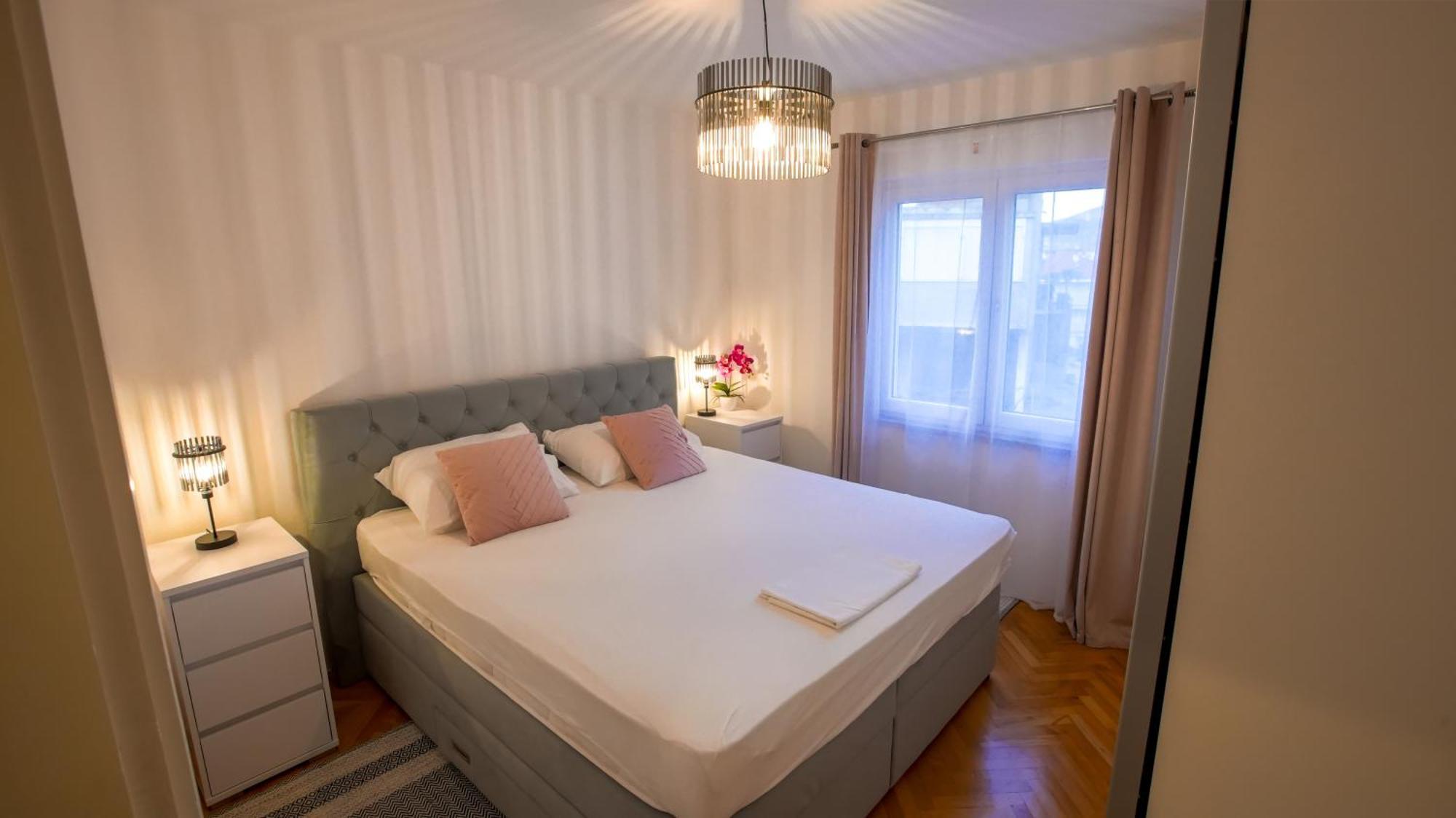 Apartman Mia With Pool1 Split Extérieur photo