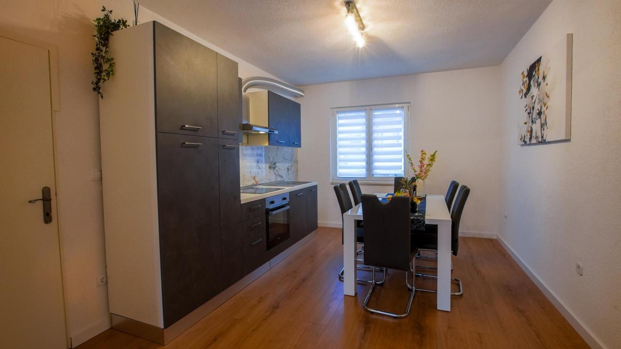 Apartman Mia With Pool1 Split Extérieur photo