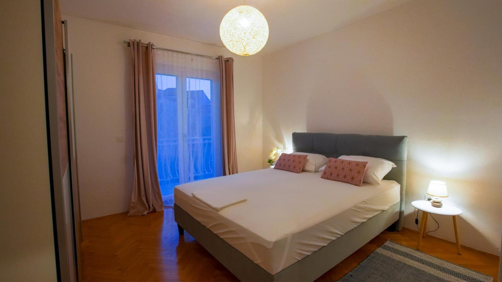 Apartman Mia With Pool1 Split Extérieur photo